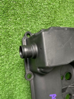 Volkswagen / Touareg / Клапанная крышка