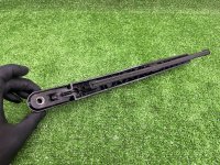 Ford / EXPLORER / Поводок стеклоочистителя