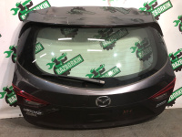 Mazda / 3 / Дверь багажника
