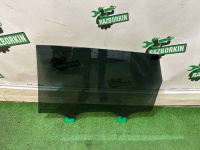 Audi / Q7 / Стекло двери