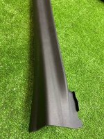 Audi / Q7 / Облицовка проема стекла двери