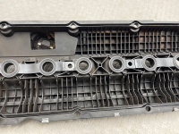 BMW / ALPINA B10 / Клапанная крышка