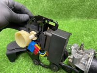 Mercedes-Benz / 190e / Моторчик люка