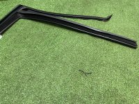 BMW / 1-Series / Уплотнитель стекла двери