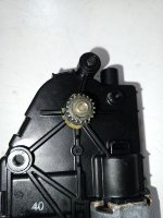 Audi / Q7 / Моторчик люка