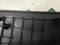 Audi / A5 / Накладка центральной консоли