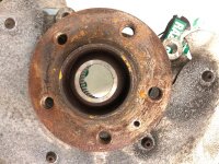 Audi / A4 / Кулак поворотный