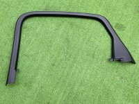 Audi / A6 / Облицовка проема стекла двери