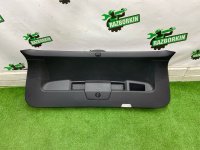 Volkswagen / Tiguan / Обшивка багажника