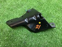 Audi / Q8 / Кронштейн