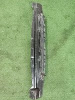 Audi / Q7 / Крепление радиатора