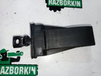 Volkswagen / Touareg / Ограничитель двери