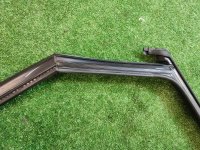 Audi / Q5 / Направляющая стекла двери