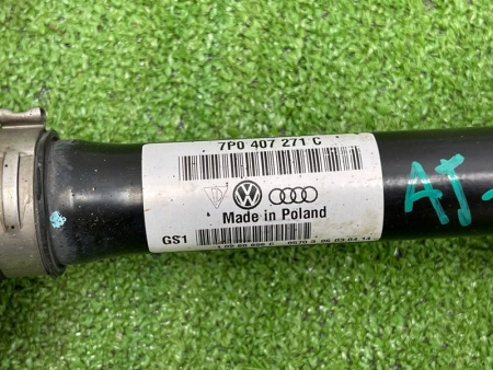 Audi / Q7 / Приводной вал