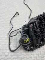 Audi / A4 / Коллектор впускной