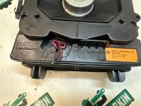 BMW / X1 / Сабвуфер