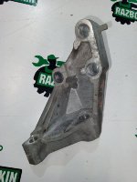 Ford / EXPLORER / Кронштейн двигателя