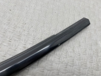 Chevrolet / Tahoe / Молдинг стекла