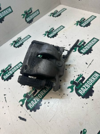 BMW / 1-Series / Суппорт тормозной