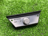 BMW / 3-Series / Крепление аккумулятора