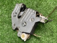 Mercedes-Benz / 190e / Замок двери