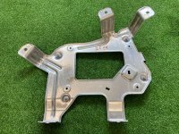 Audi / A6 / Кронштейн