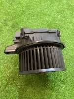 Volkswagen / Touareg / Мотор печки