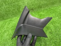 Audi / Q8 / Накладка фонаря