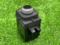 Audi / A4 / Кнопка регулировка громкости