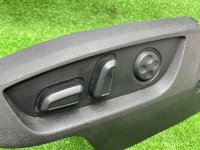 Audi / Q7 / Накладка сиденья