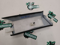 Audi / Q5 / Накладка стойки