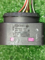 Audi / Q7 / Разъем