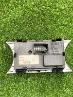 Volkswagen / Touareg / Блок кнопок