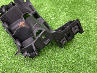 Audi / Q8 / Кронштейн бампера