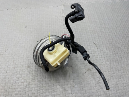 BMW / M6 / Вакуумный усилитель тормозов