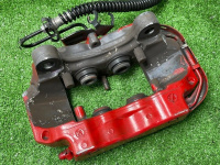 Audi / Q7 / Суппорт тормозной