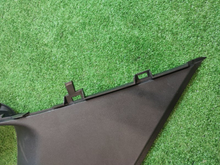 Volkswagen / Tiguan / Накладка стойки