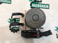 Audi / A6 / Блок ABS