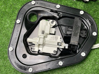 Audi / A7 / Замок двери с доводчиком