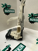 Volkswagen / Touareg / Замок двери