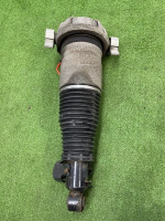 Audi / Q7 / Пневмостойка