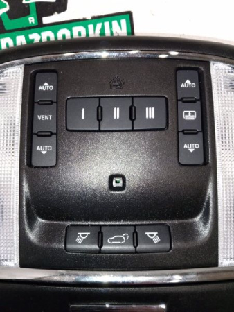 JEEP / Grand Cherokee SRT-8 / Плафон подсветки салона