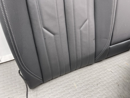 Audi / A6 / Комплект сидений