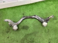 Volkswagen / Touareg / Кронштейн опоры двигателя