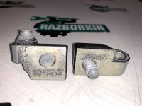 BMW / X1 / Петля двери