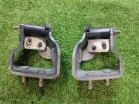 Audi / Q7 / Петля багажника