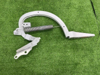 Audi / A6 / Петля крышки багажника