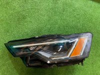Audi / A6 / Фара