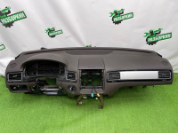 Volkswagen / Touareg / Торпедо