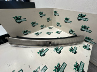 Audi / Q5 / Накладка замка багажника